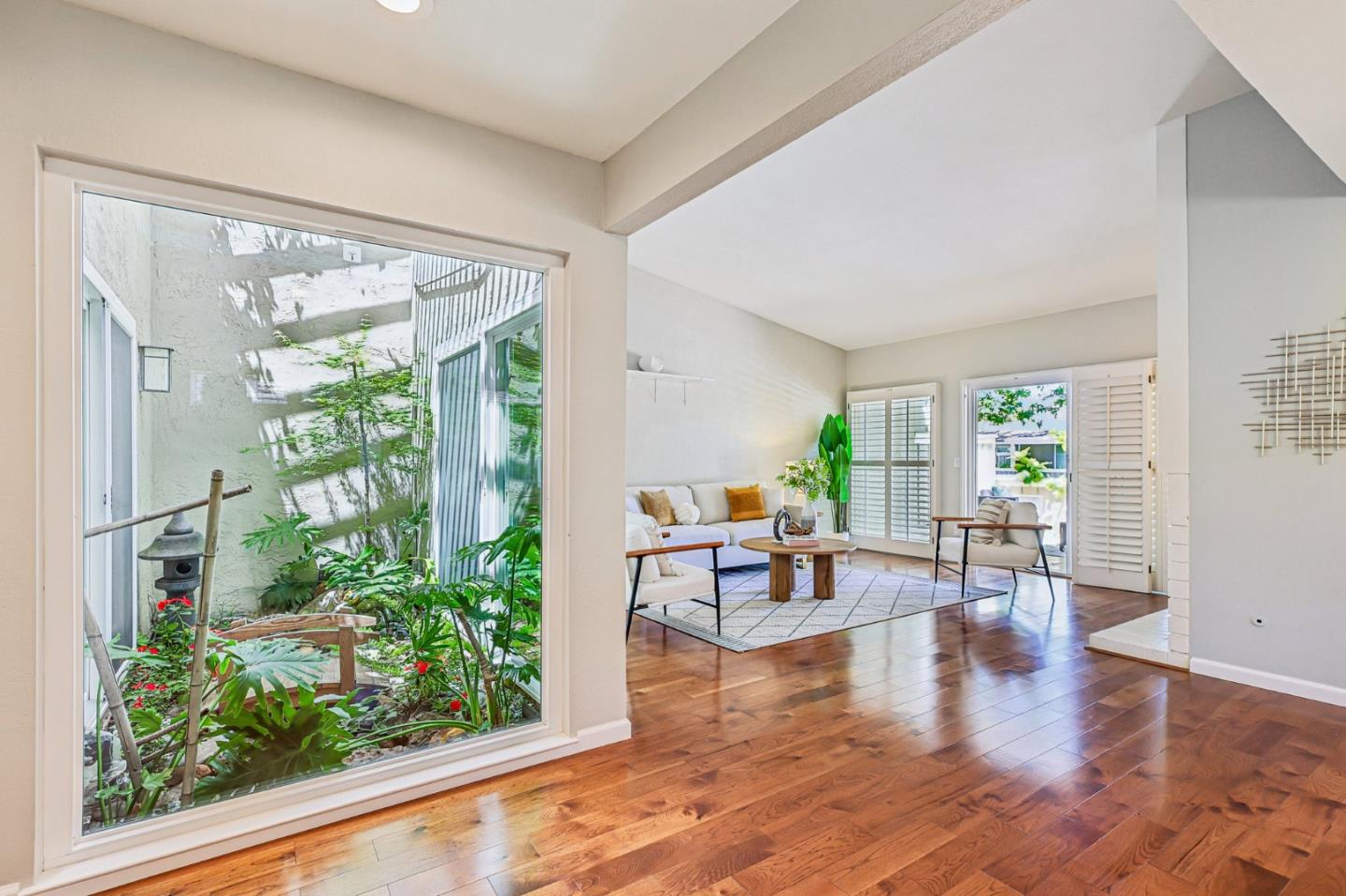 Photo #4: ML82048526 Listing: Photo #4
