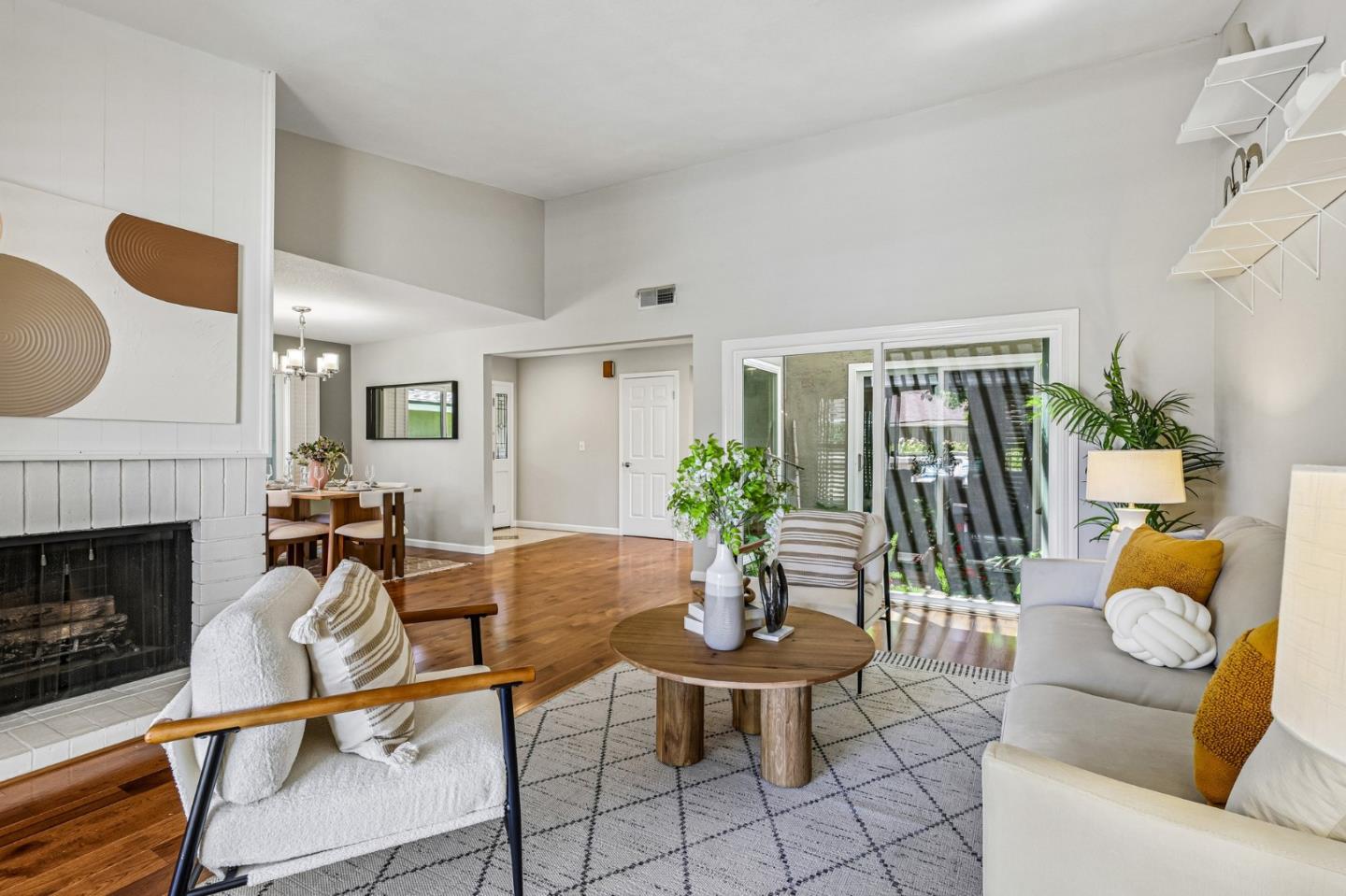 Photo #6: ML82048526 Listing: Photo #6