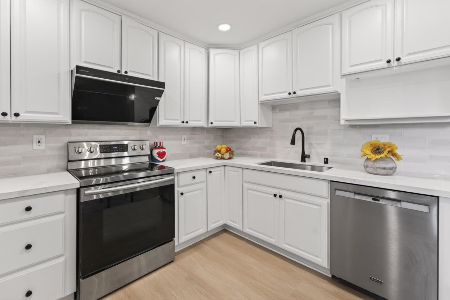 Photo #10: ML82048531 Listing: Photo #10