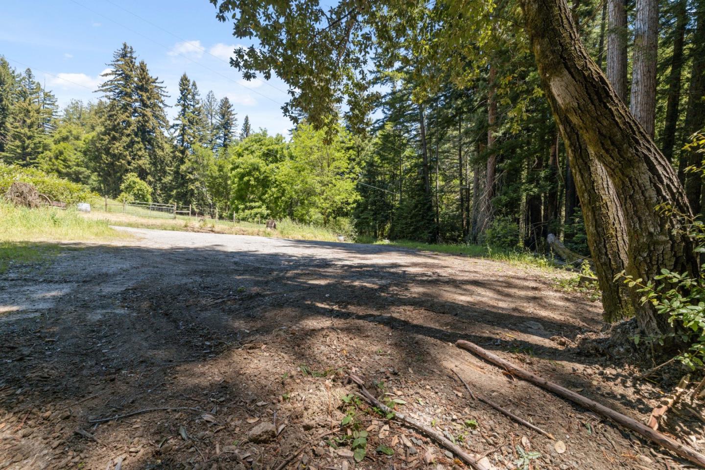 Front Image Thumbnail for ML82048538