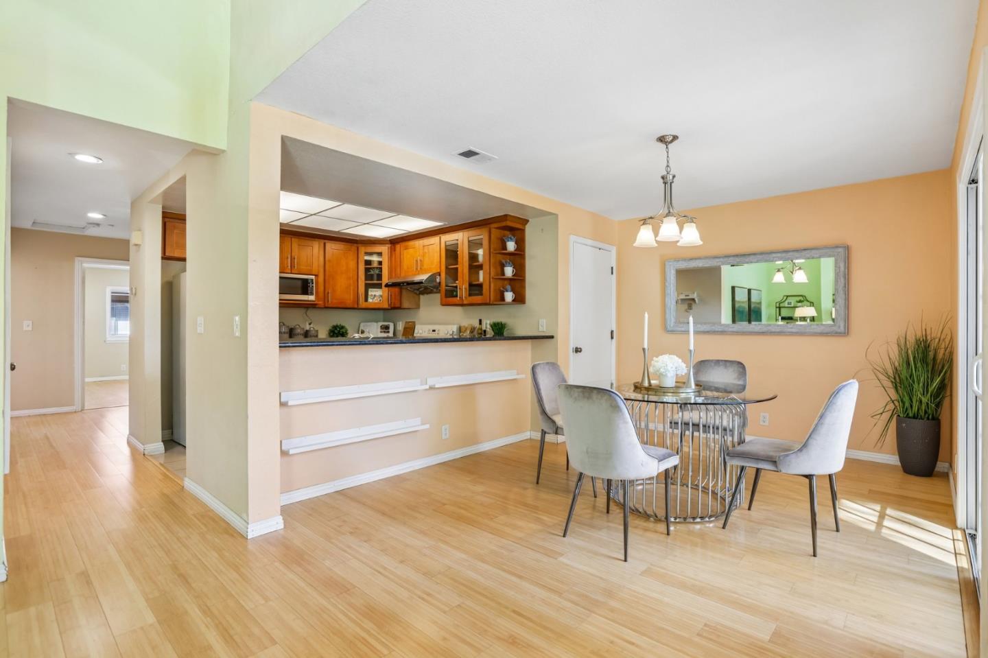Photo #9: ML82048552 Listing: Photo #9