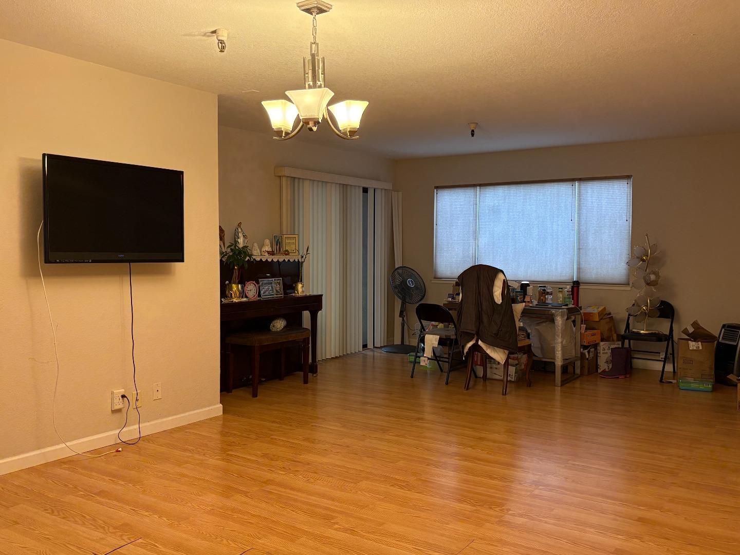 Photo #4: ML82048633 Listing: Photo #4