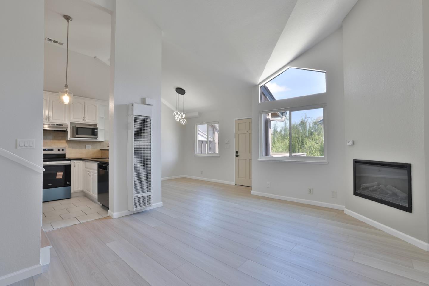 Photo #10: ML82048638 Listing: Photo #10