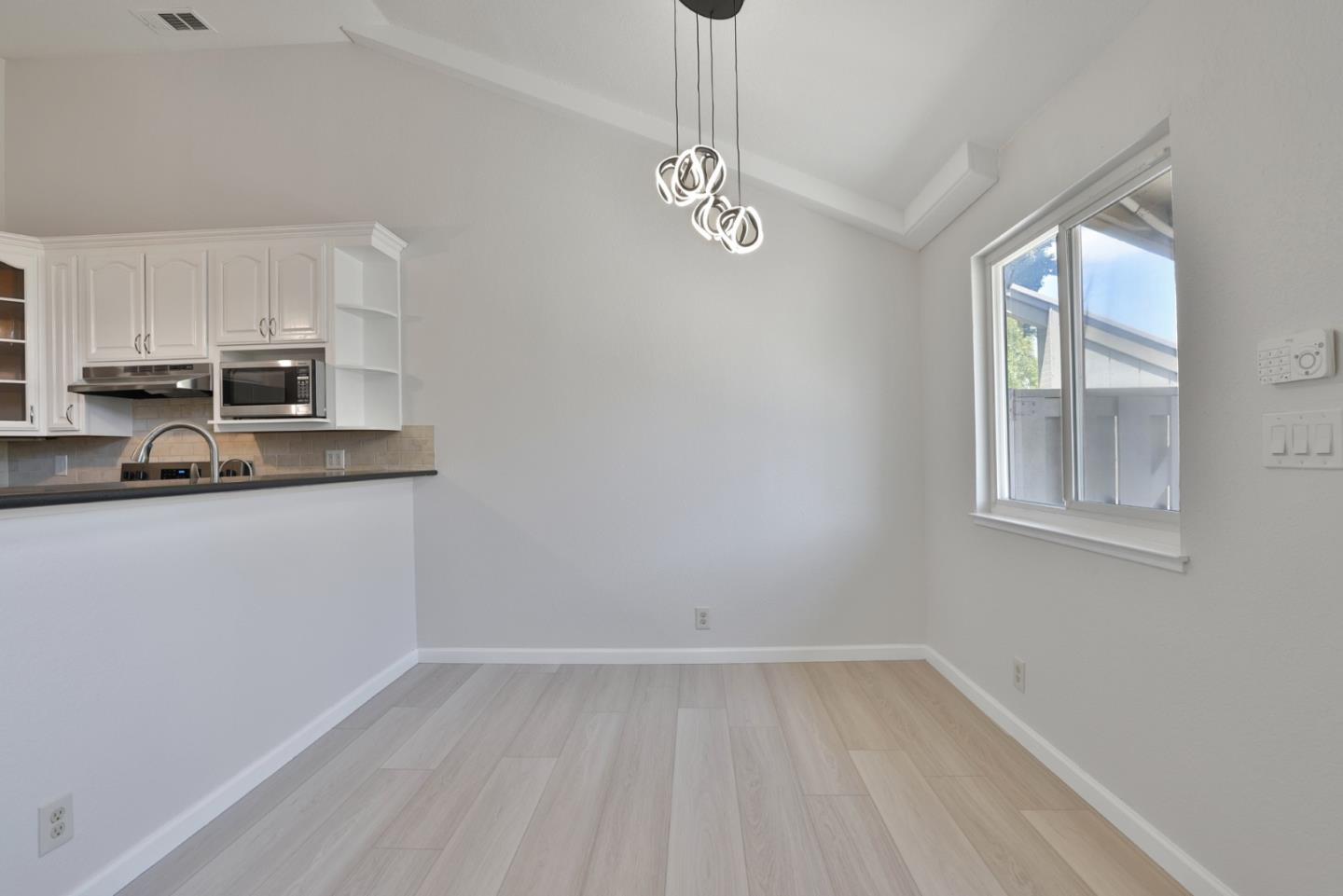 Photo #6: ML82048638 Listing: Photo #6