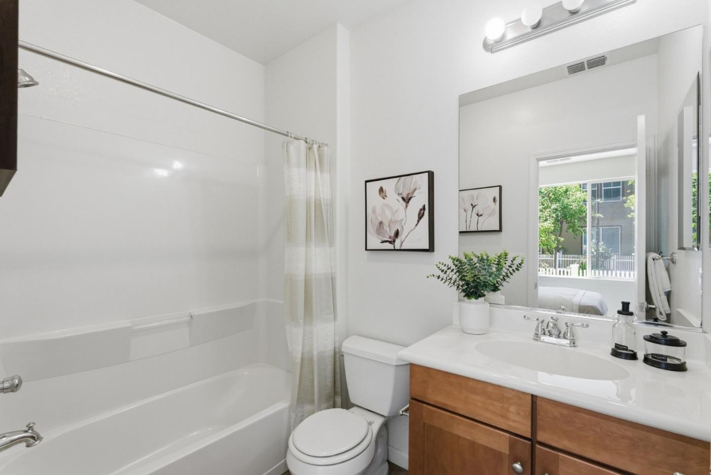 231 PEPPERMINT TREE TER 3, SUNNYVALE, CA 94086  Photo 9