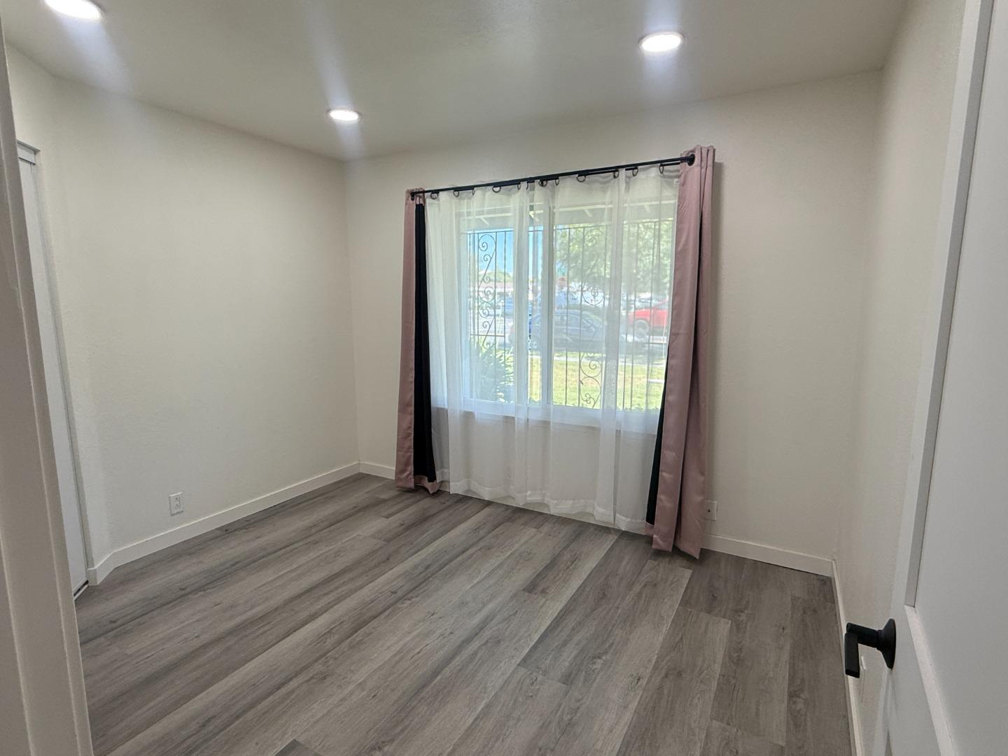 Photo #17: ML82048658 Listing: Photo #17