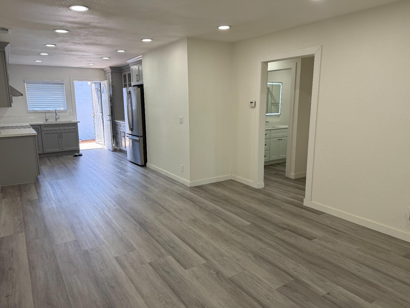 Photo #8: ML82048658 Listing: Photo #8