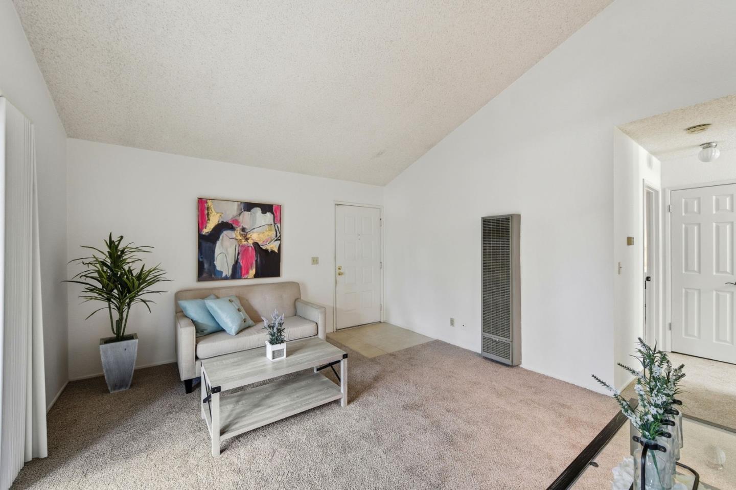 Photo #5: ML82048675 Listing: Photo #5