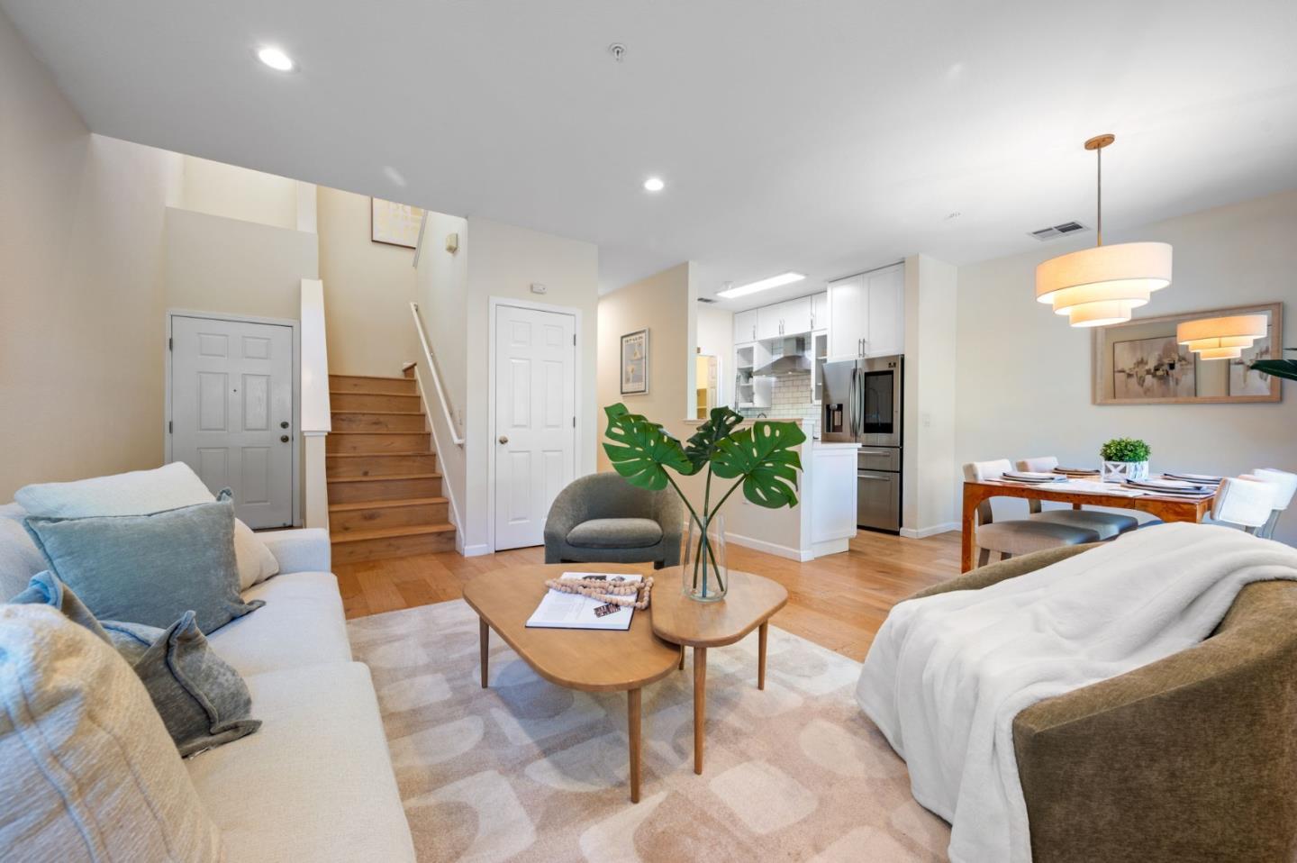 Photo #4: ML82048681 Listing: Photo #4