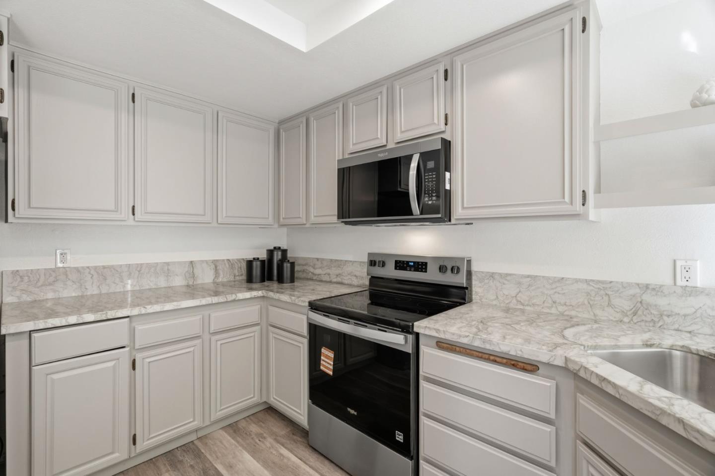 Photo #8: ML82048702 Listing: Photo #8