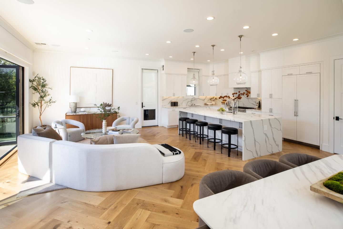 Photo #5: ML82048721 Listing: Photo #5