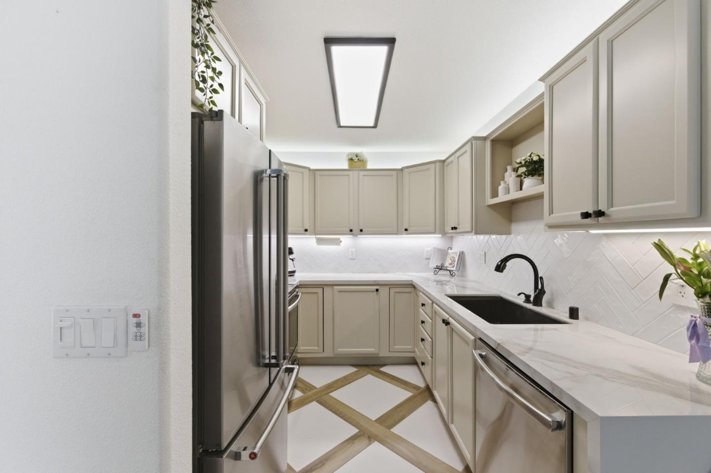 Photo #6: ML82048730 Listing: Photo #6