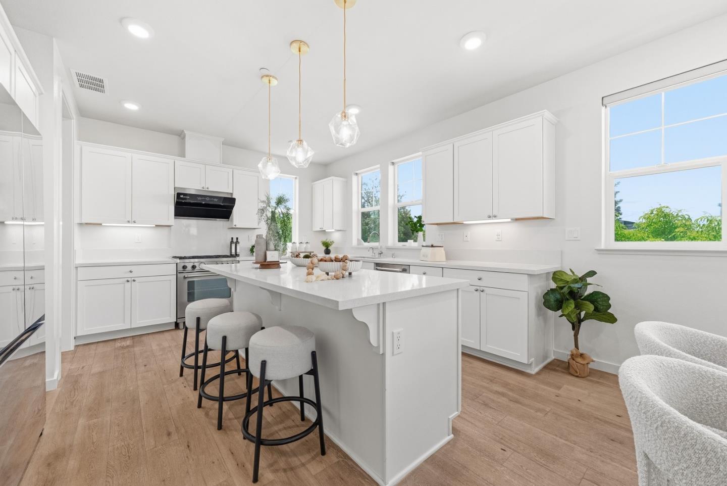 Photo #12: ML82048748 Listing: Photo #12
