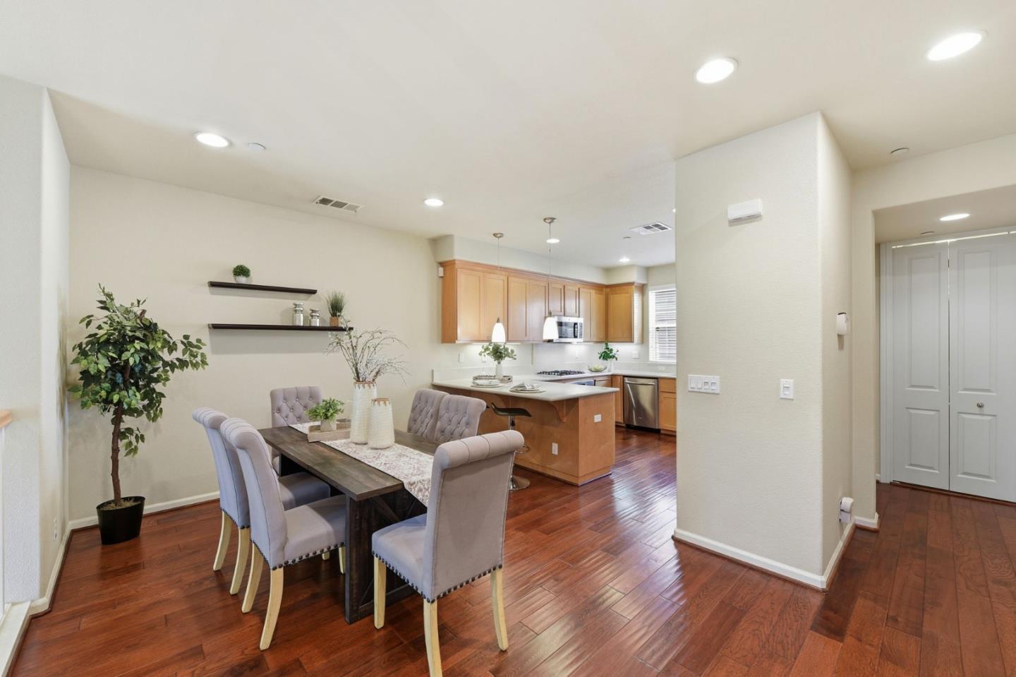 Photo #18: ML82048787 Listing: Photo #18
