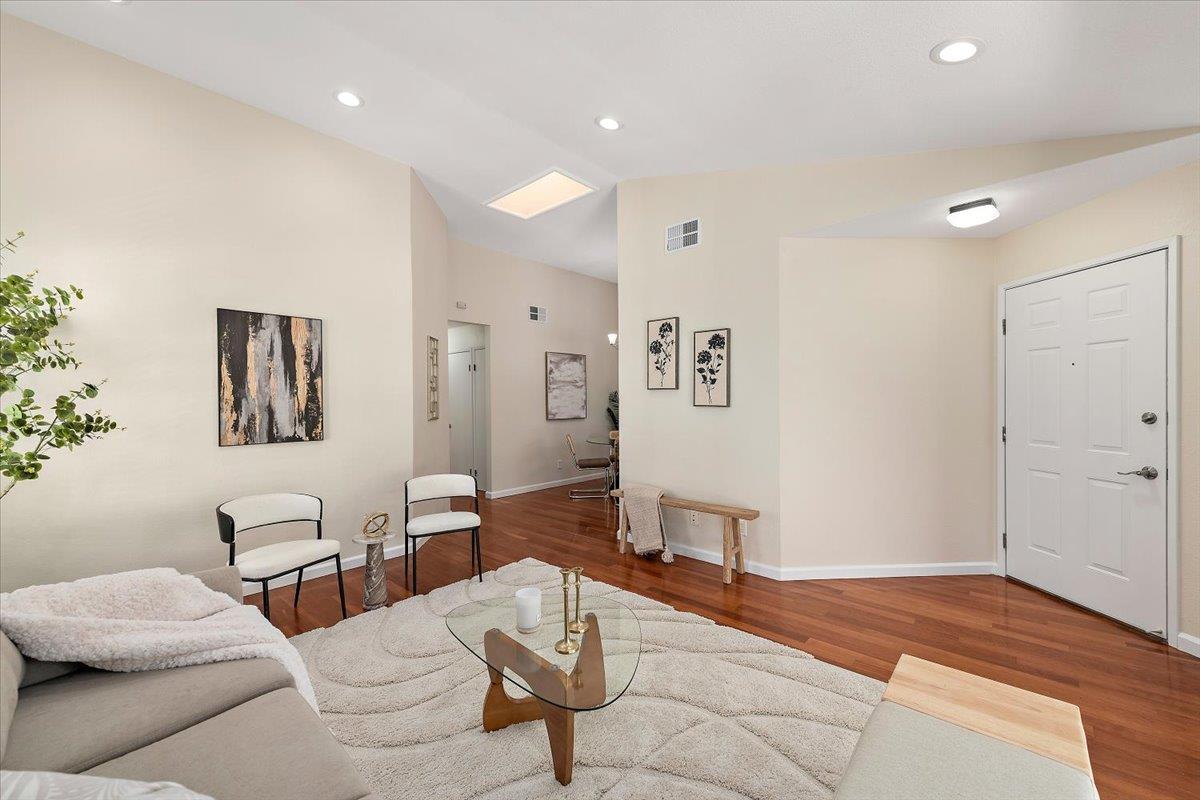 Photo #5: ML82048823 Listing: Photo #5