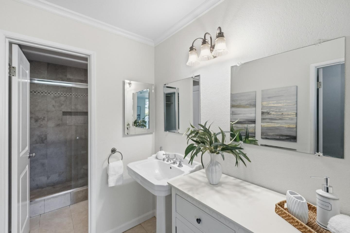 Photo #17: ML82048834 Listing: Photo #17