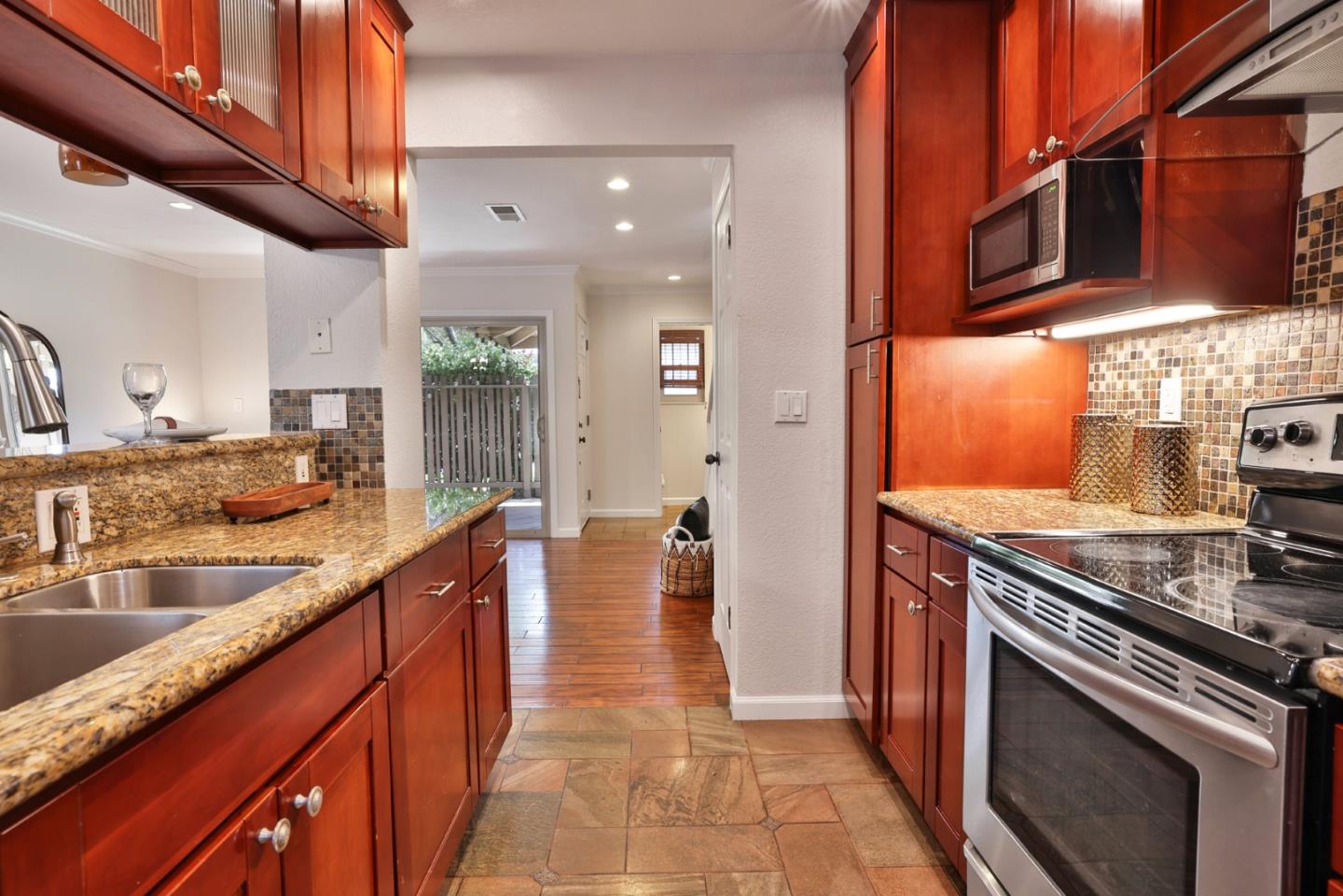 Photo #10: ML82048865 Listing: Photo #10