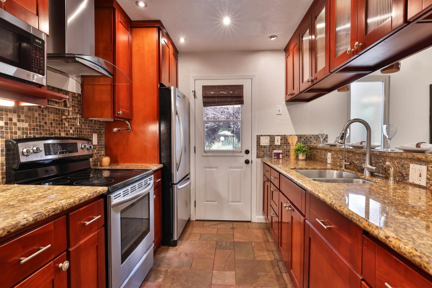 Photo #9: ML82048865 Listing: Photo #9
