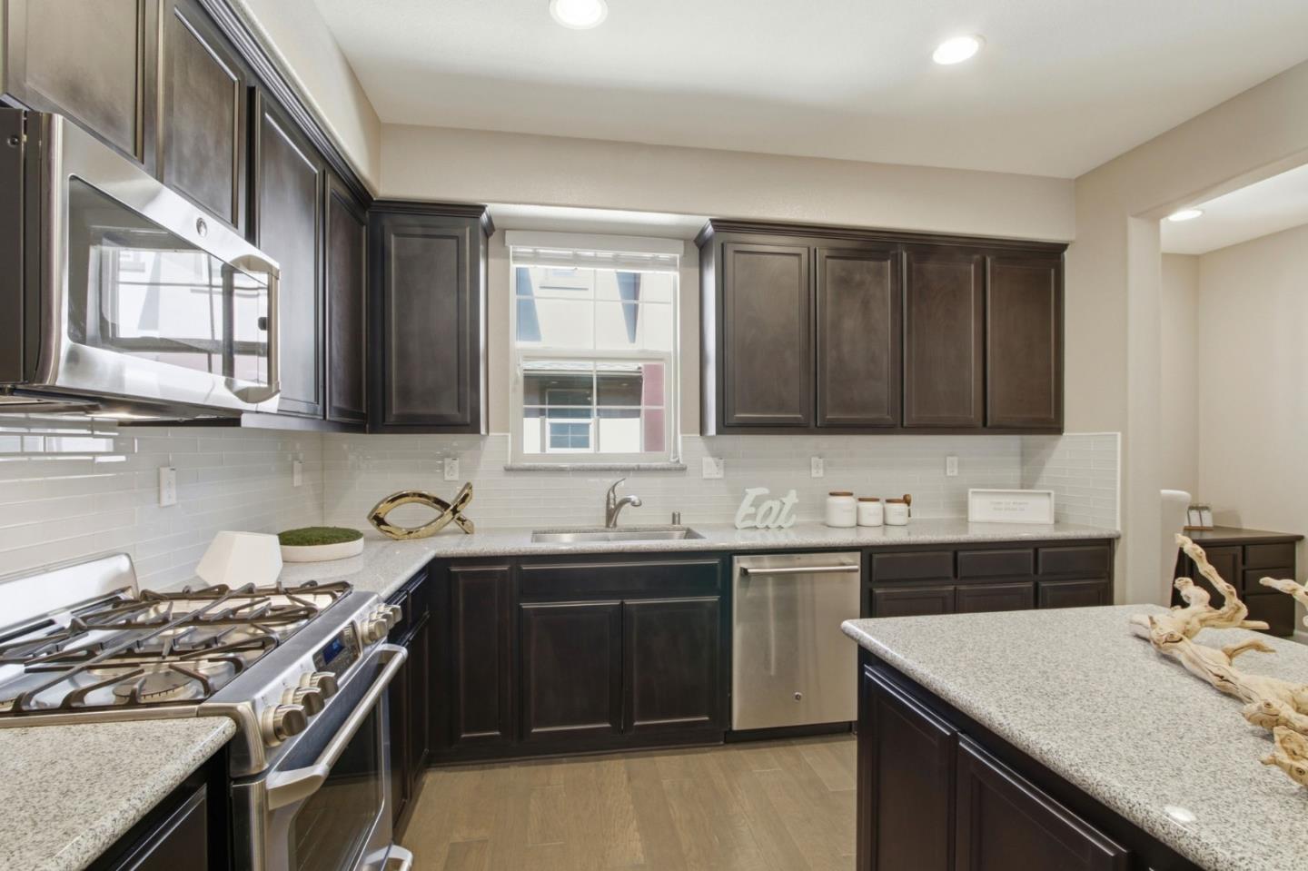 Photo #11: ML82048875 Listing: Photo #11