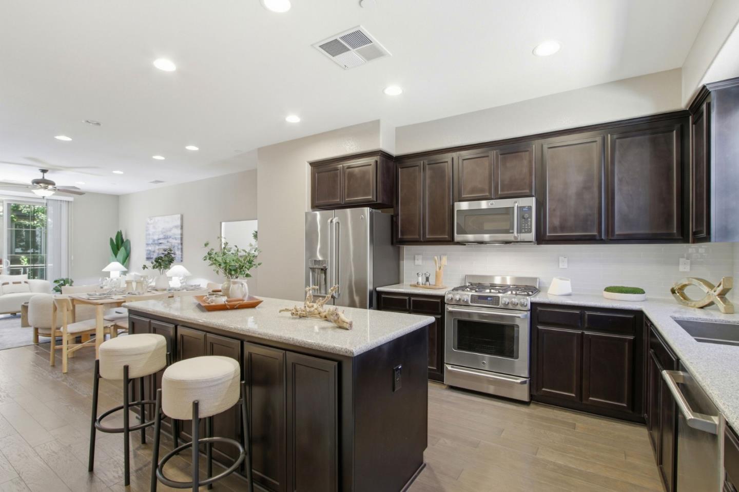 Photo #12: ML82048875 Listing: Photo #12