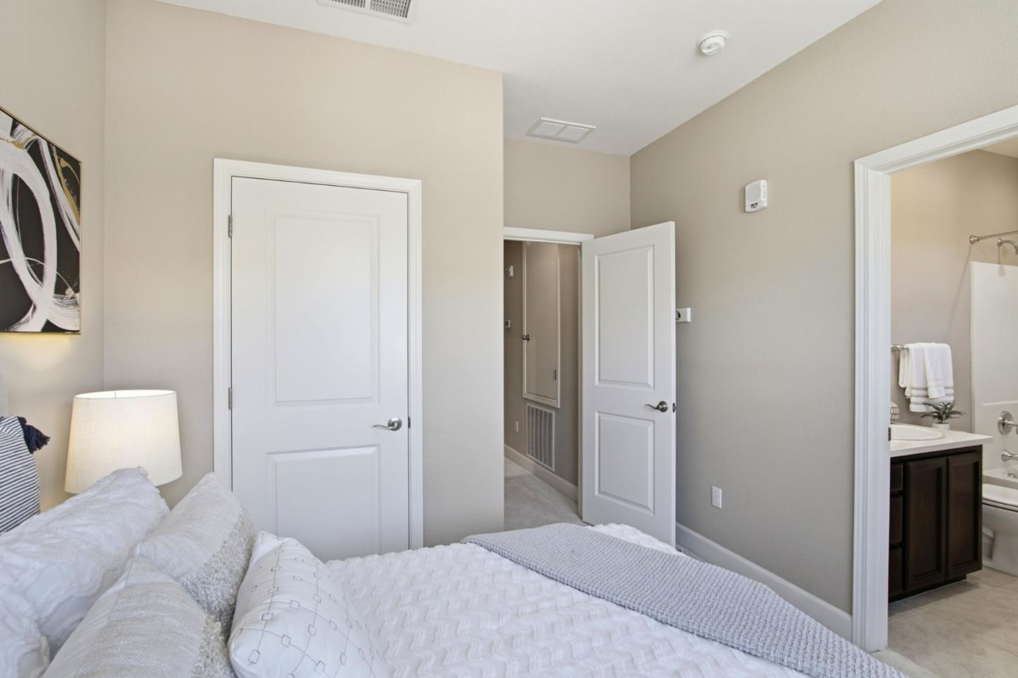 Photo #25: ML82048875 Listing: Photo #25