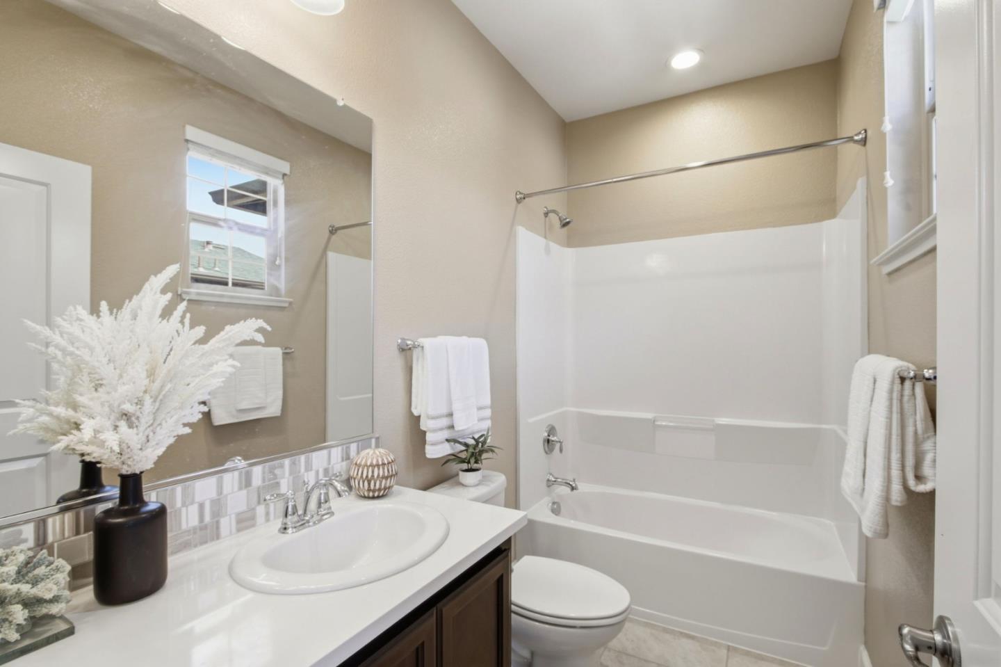 Photo #32: ML82048875 Listing: Photo #32
