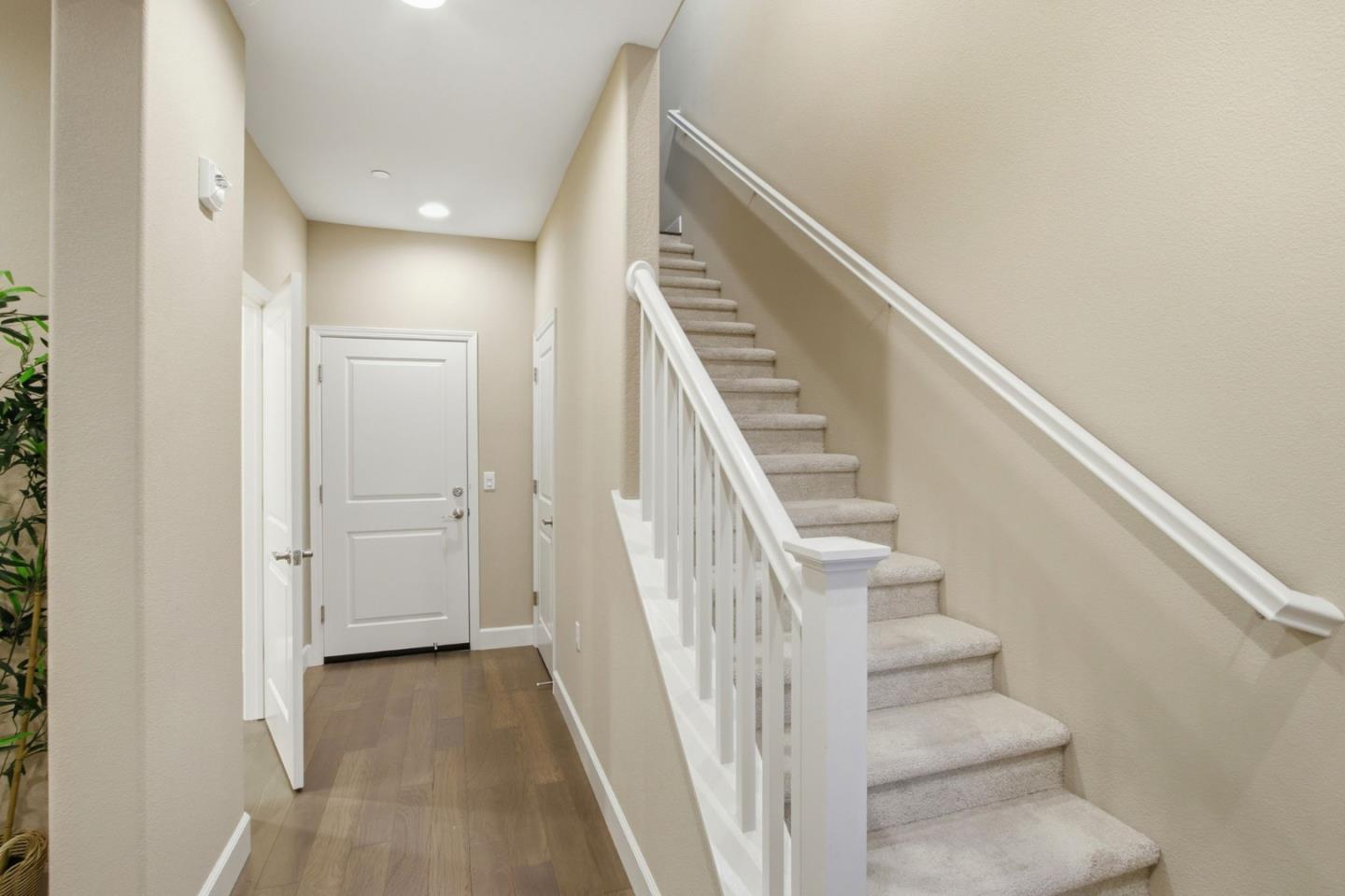 Photo #5: ML82048875 Listing: Photo #5