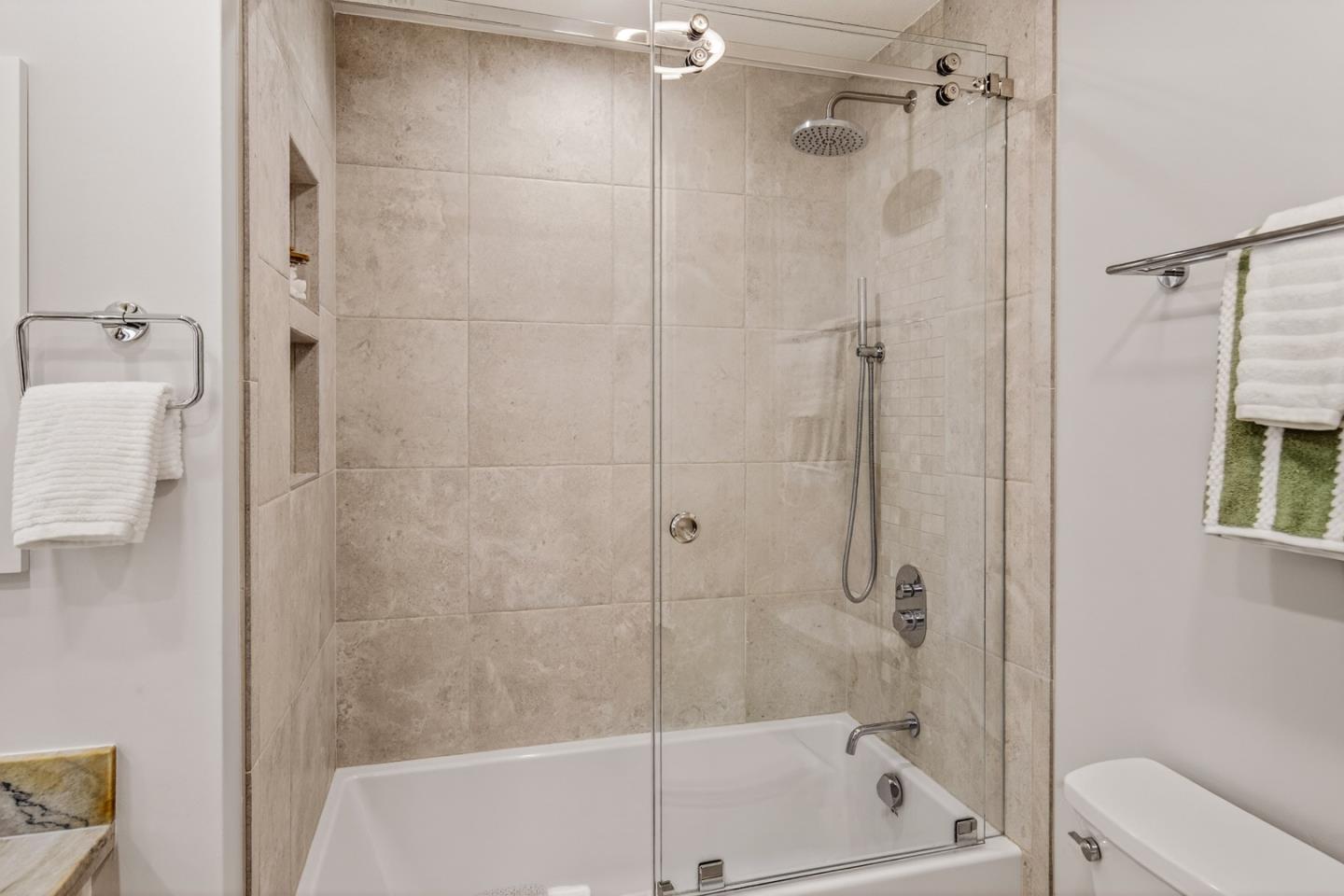 Photo #21: ML82048878 Listing: Photo #21