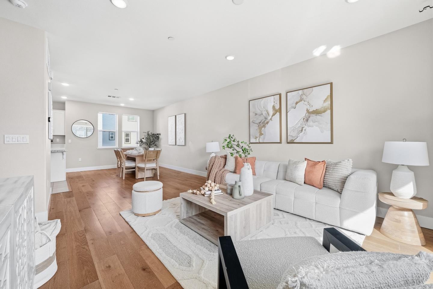 Photo #5: ML82048886 Listing: Photo #5