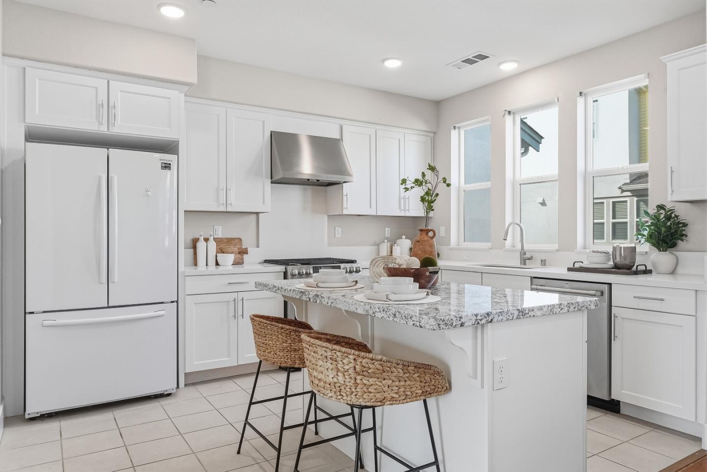 Photo #9: ML82048886 Listing: Photo #9