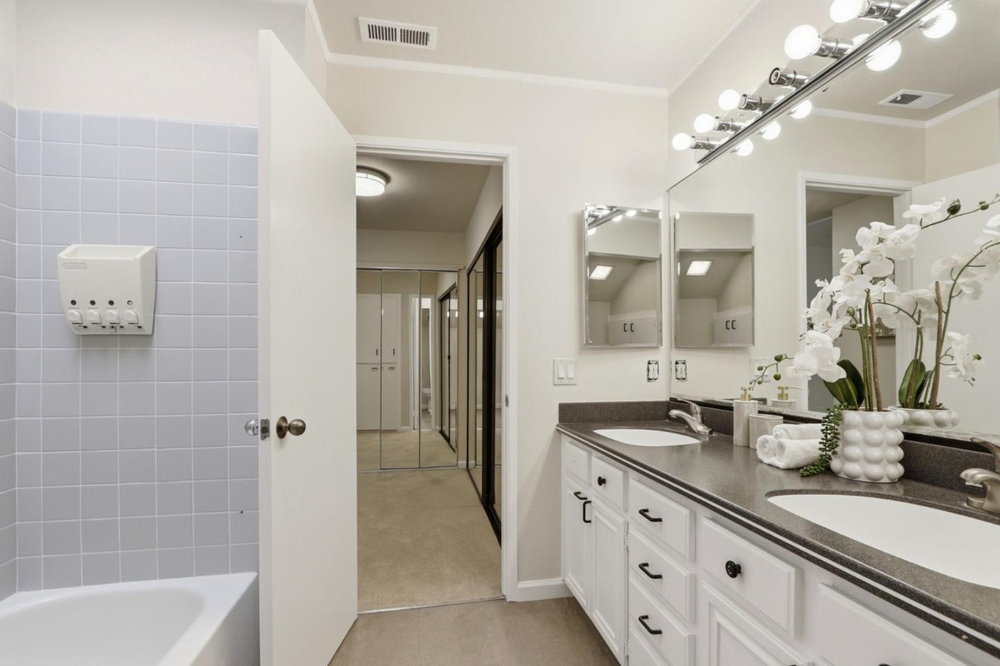 Photo #28: ML82048890 Listing: Photo #28