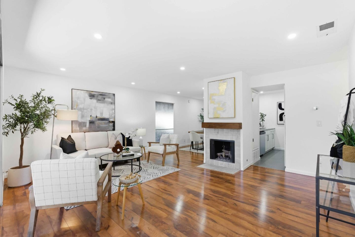 Photo #1: ML82048899 Listing: Photo #1