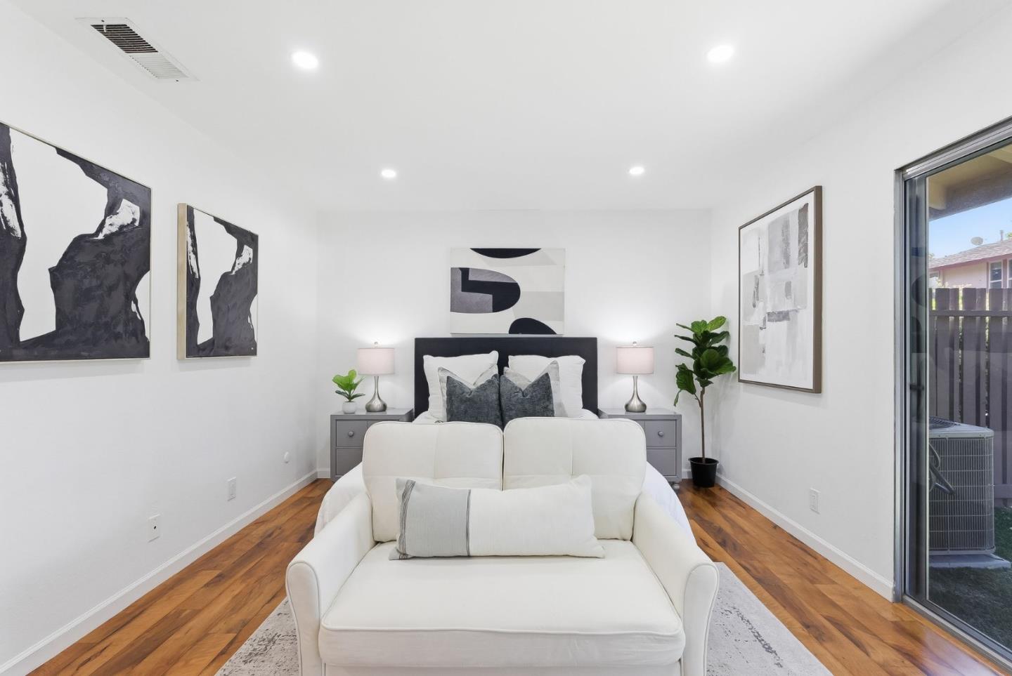 Photo #17: ML82048899 Listing: Photo #17