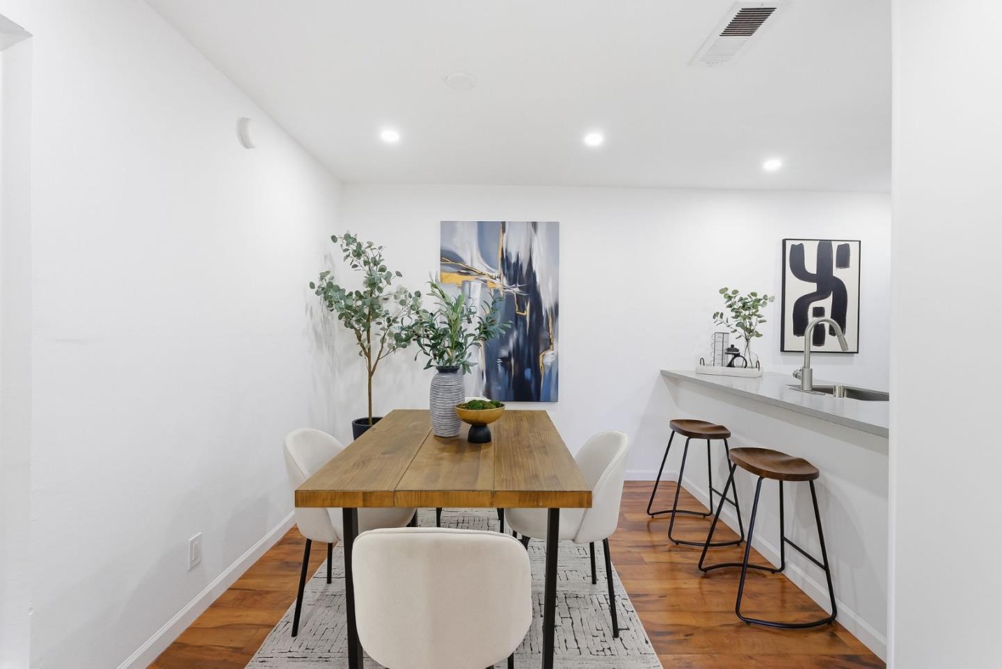 Photo #6: ML82048899 Listing: Photo #6