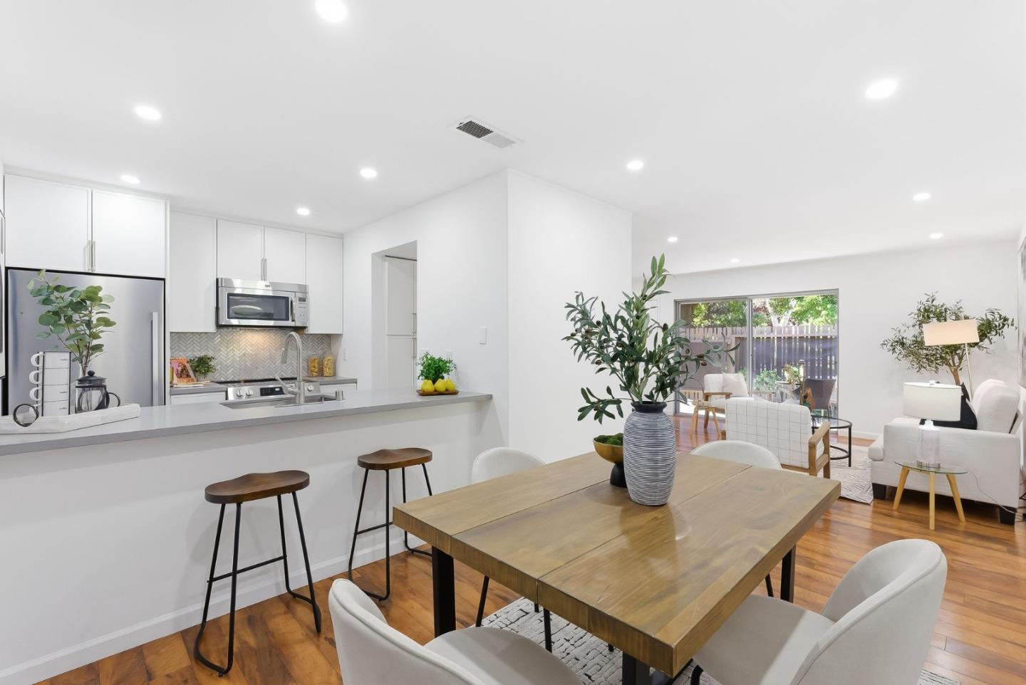 Photo #8: ML82048899 Listing: Photo #8