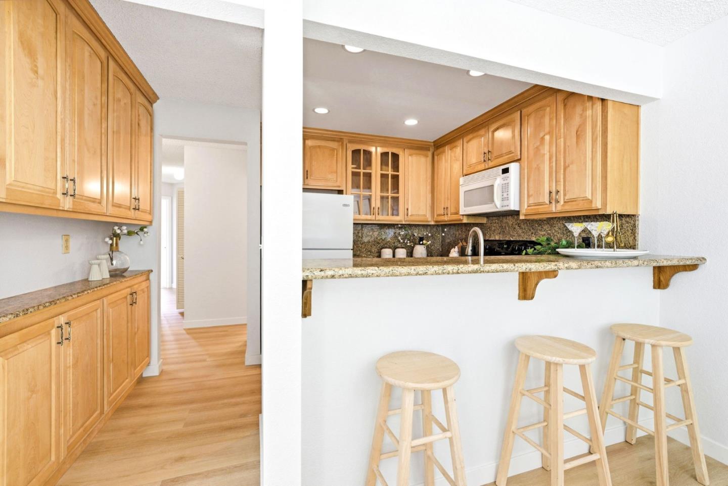 Photo #11: ML82048908 Listing: Photo #11