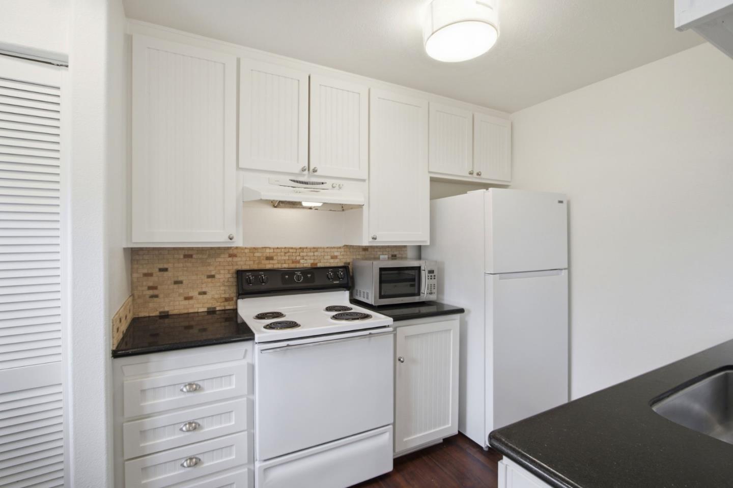 Photo #10: ML82048923 Listing: Photo #10