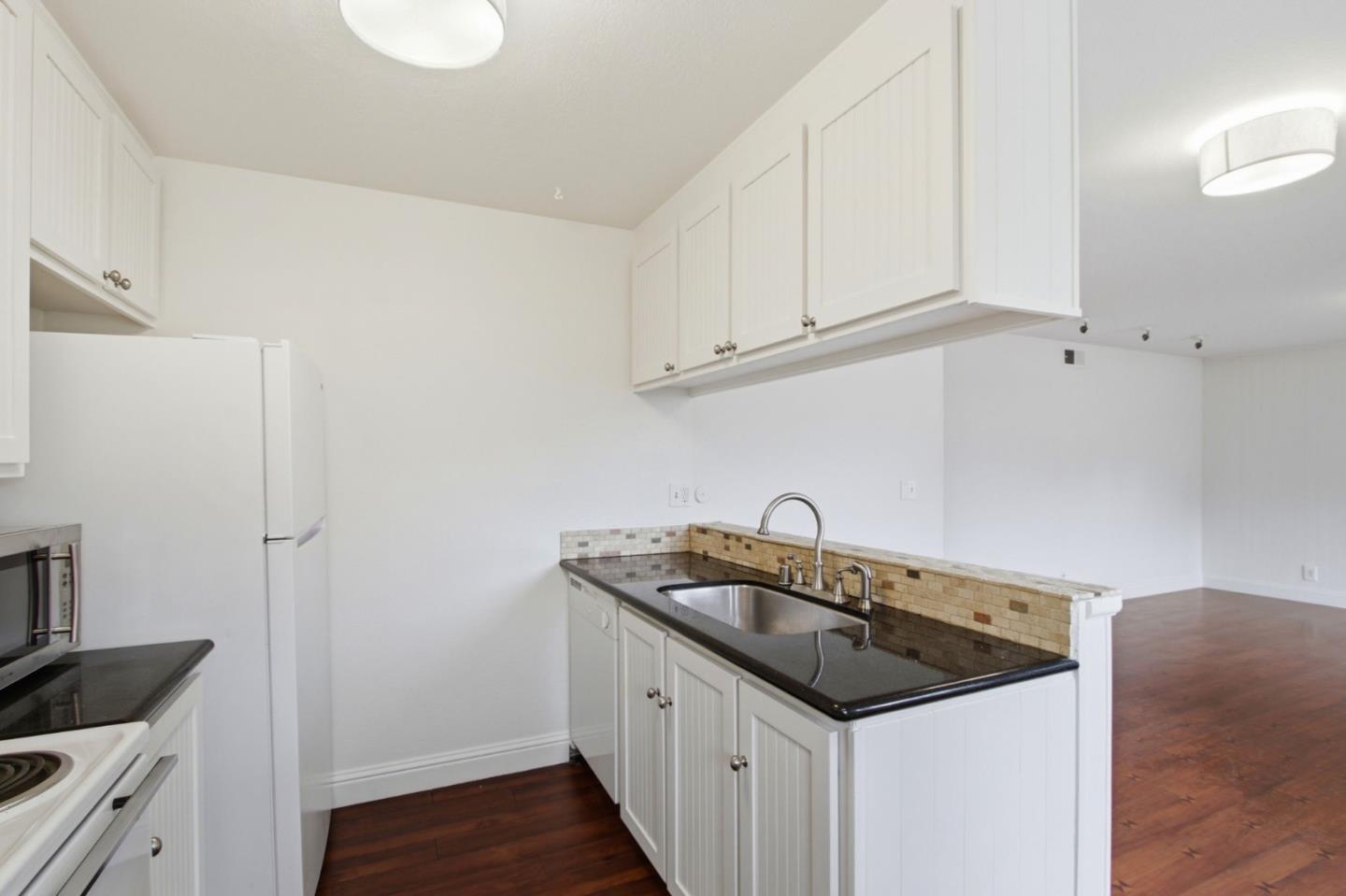 Photo #12: ML82048923 Listing: Photo #12