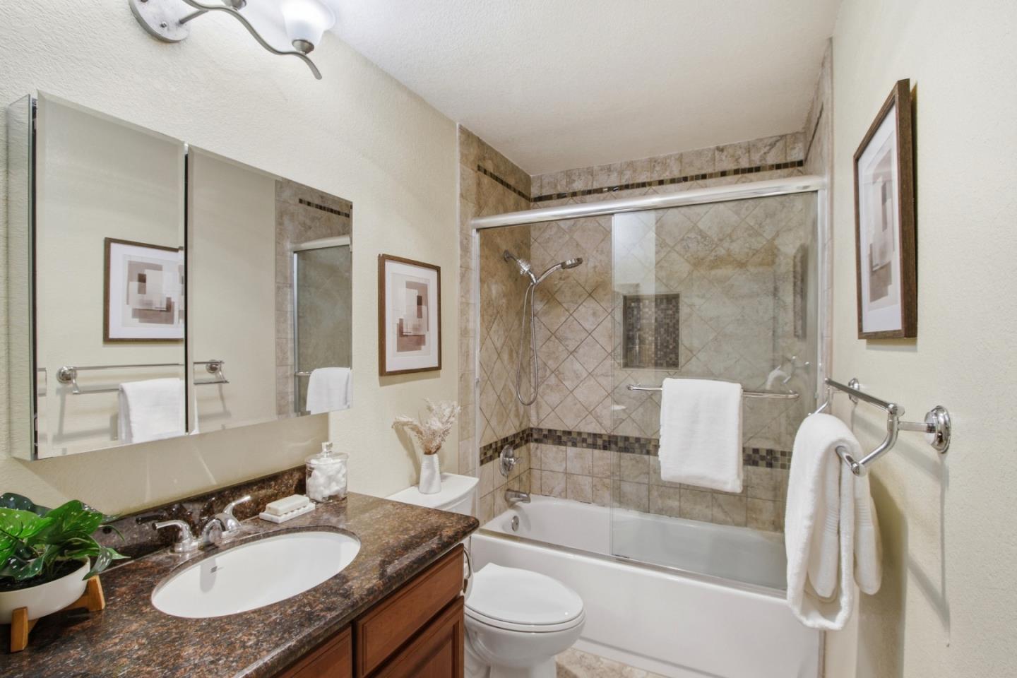 Photo #19: ML82048942 Listing: Photo #19