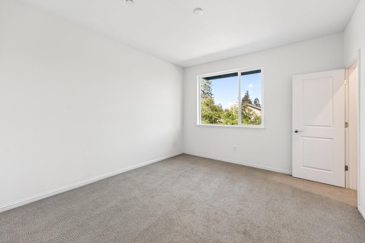 Photo #10: ML82048944 Listing: Photo #10