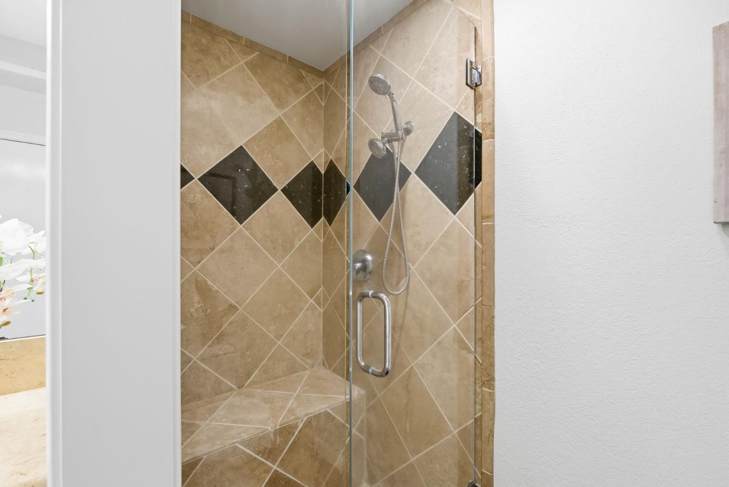 Photo #23: ML82048946 Listing: Photo #23