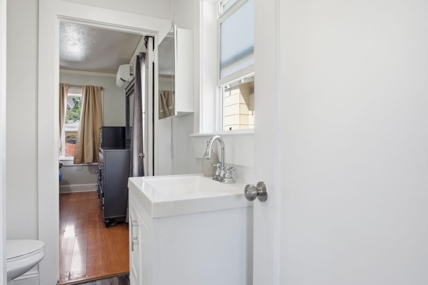 5745 Holway CT, Oakland, CA 94621, Photo 6