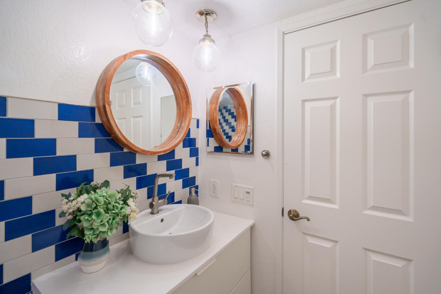 Photo #25: ML82048990 Listing: Photo #25