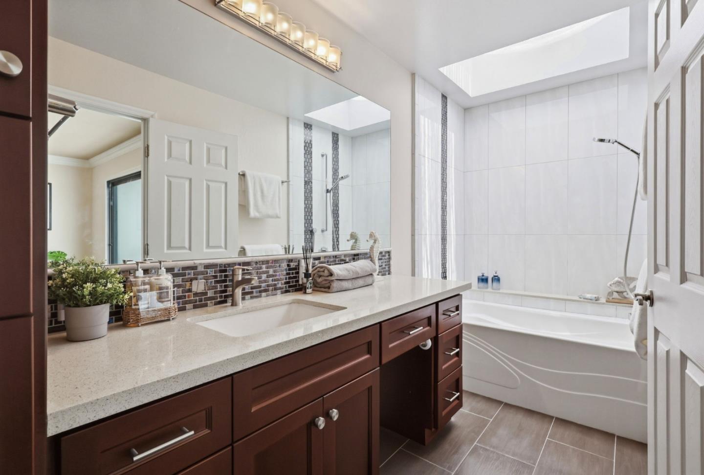 Photo #23: ML82049035 Listing: Photo #23