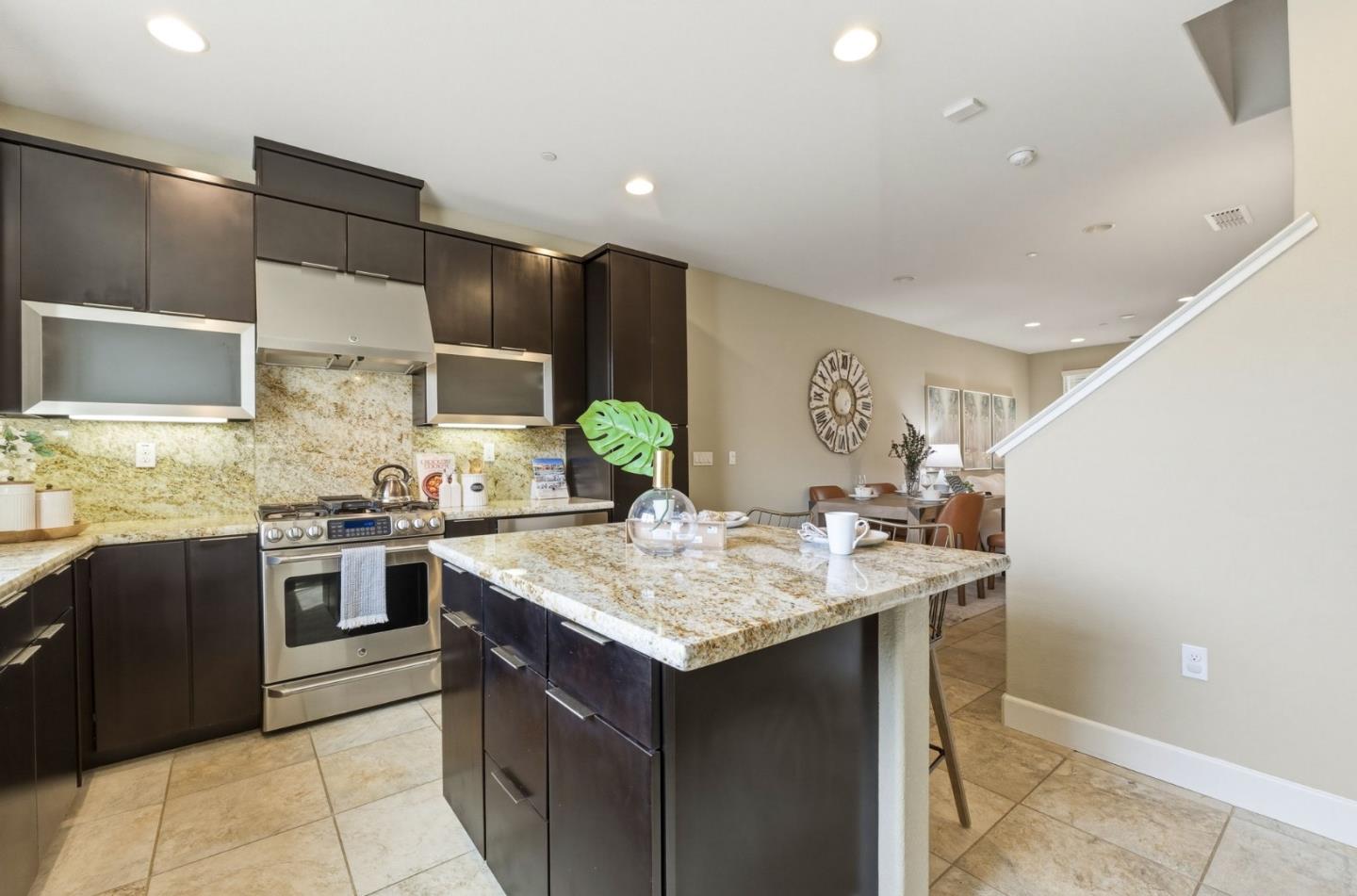 Photo #19: ML82049036 Listing: Photo #19