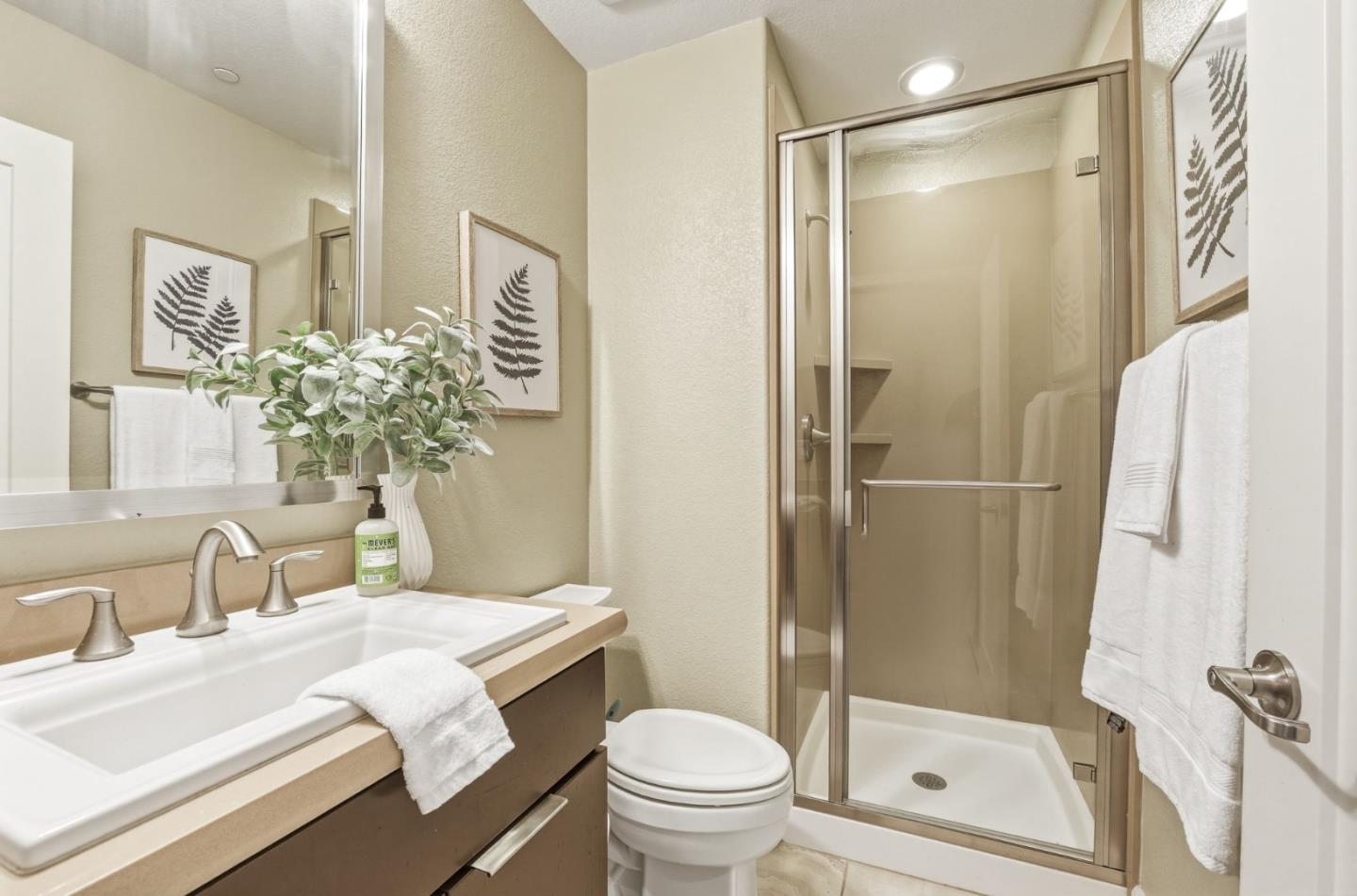 Photo #8: ML82049036 Listing: Photo #8