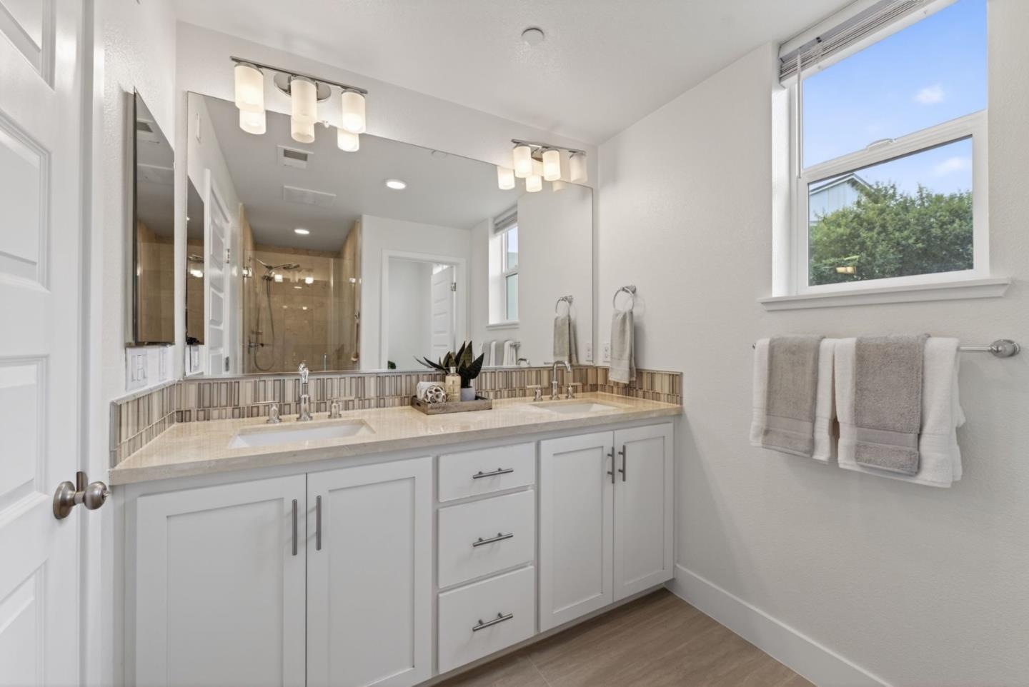Photo #12: ML82049037 Listing: Photo #12