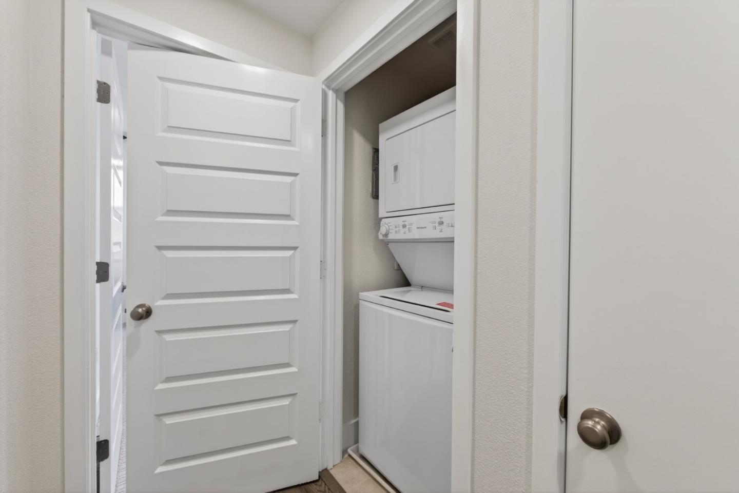 Photo #15: ML82049037 Listing: Photo #15