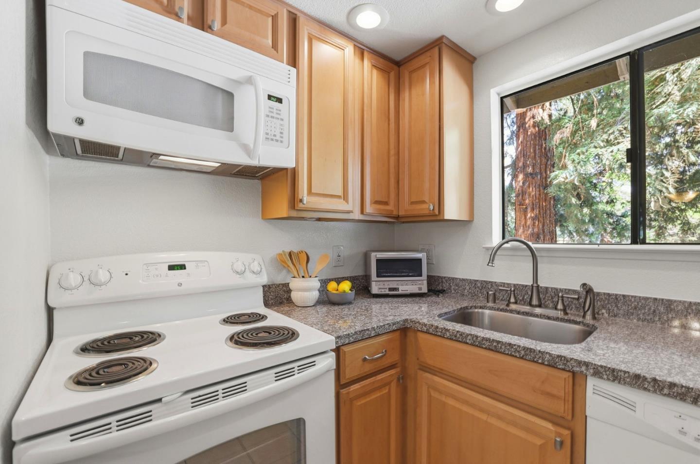 Photo #13: ML82049047 Listing: Photo #13