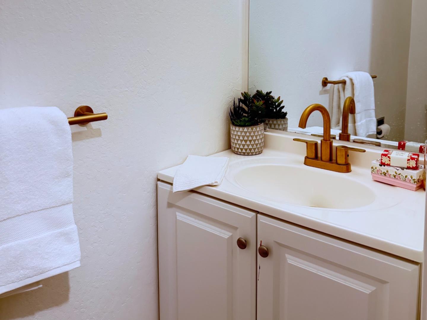 Photo #15: ML82049048 Listing: Photo #15